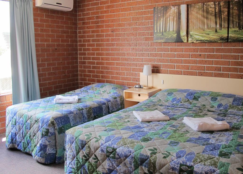 Greenslopes Motor Inn Бризбейн Стая снимка